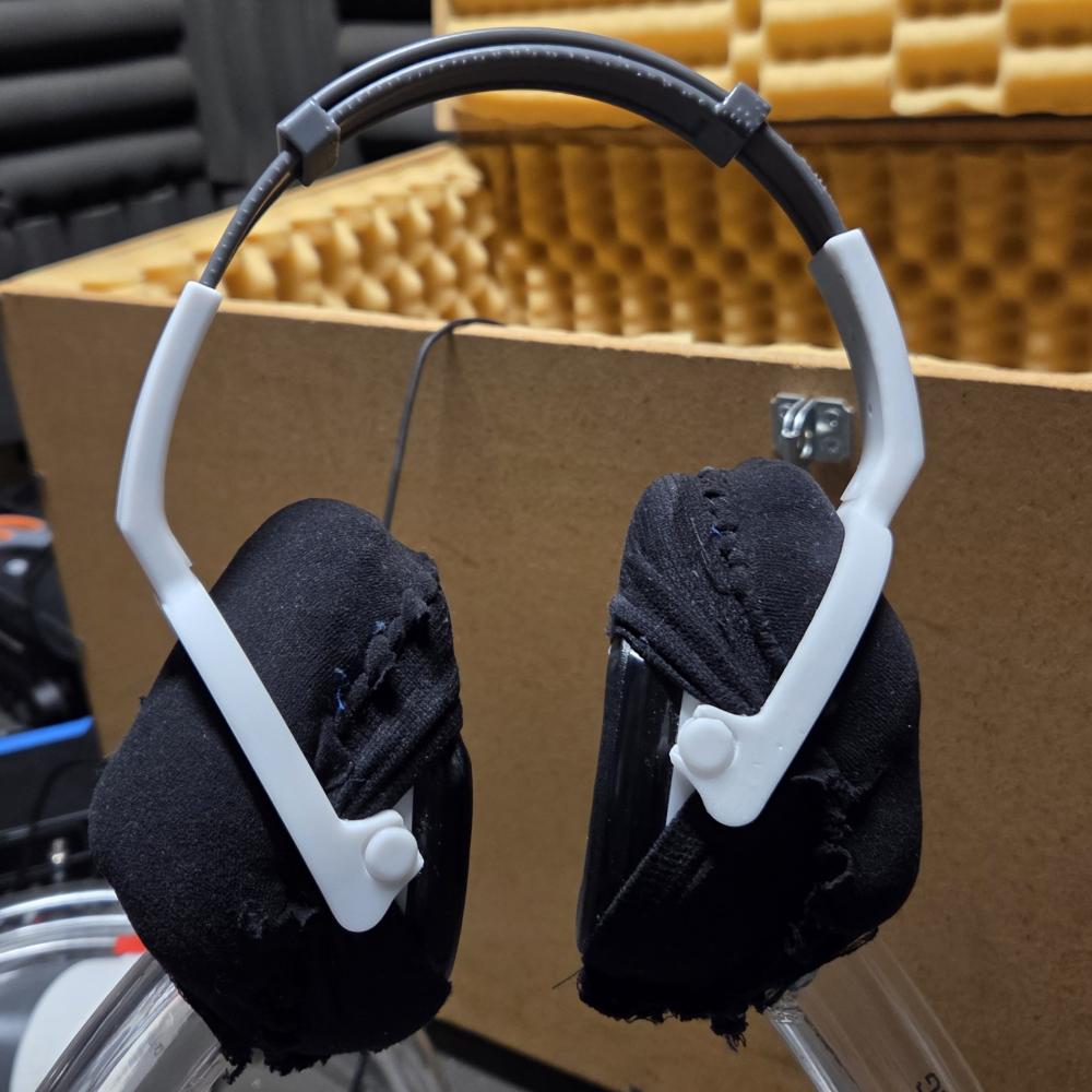 Image of pneumatic headphones